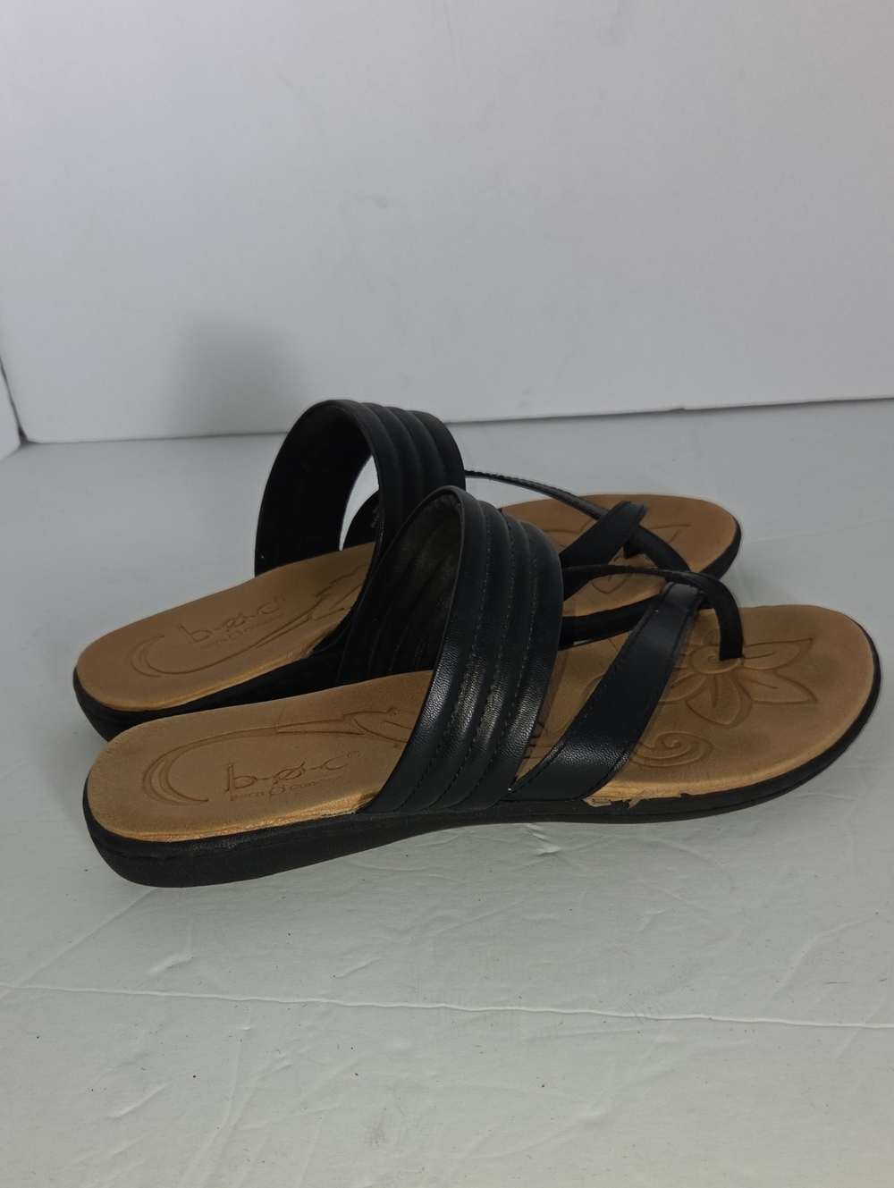 b.o.c. By Born Women’s Black Strappy Comfort Sandals Size 10M